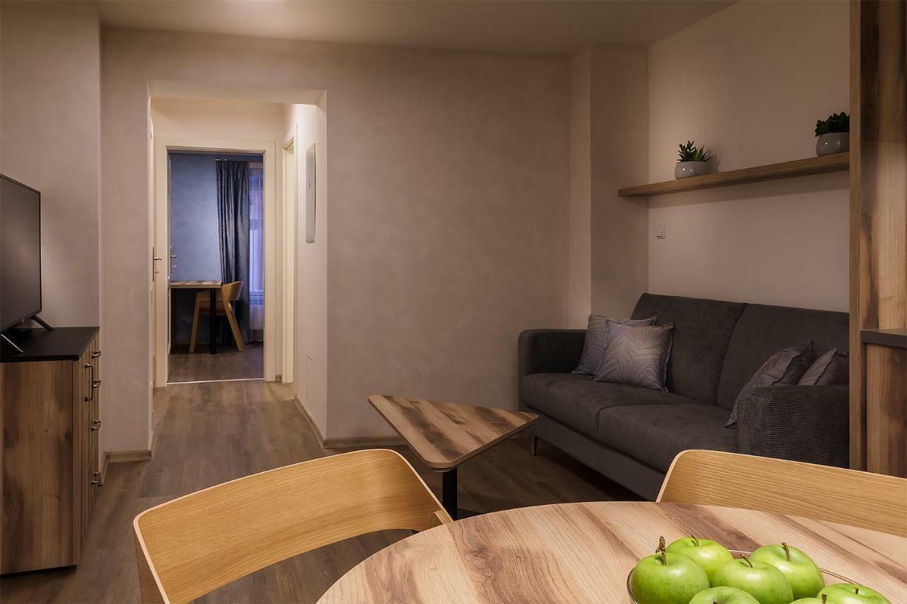 Hnizdo Apartment Mikulov Bagian luar foto